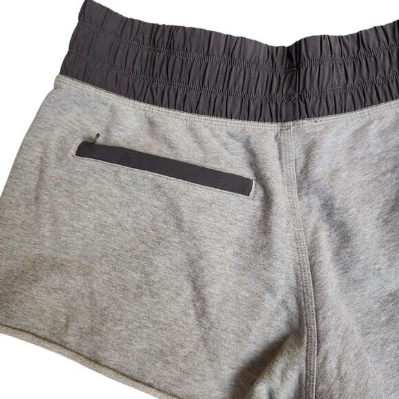 Lululemon‎ Womens Gray Shorty Shorts Wide Waistband Sz Sm - Picture 5 of 7